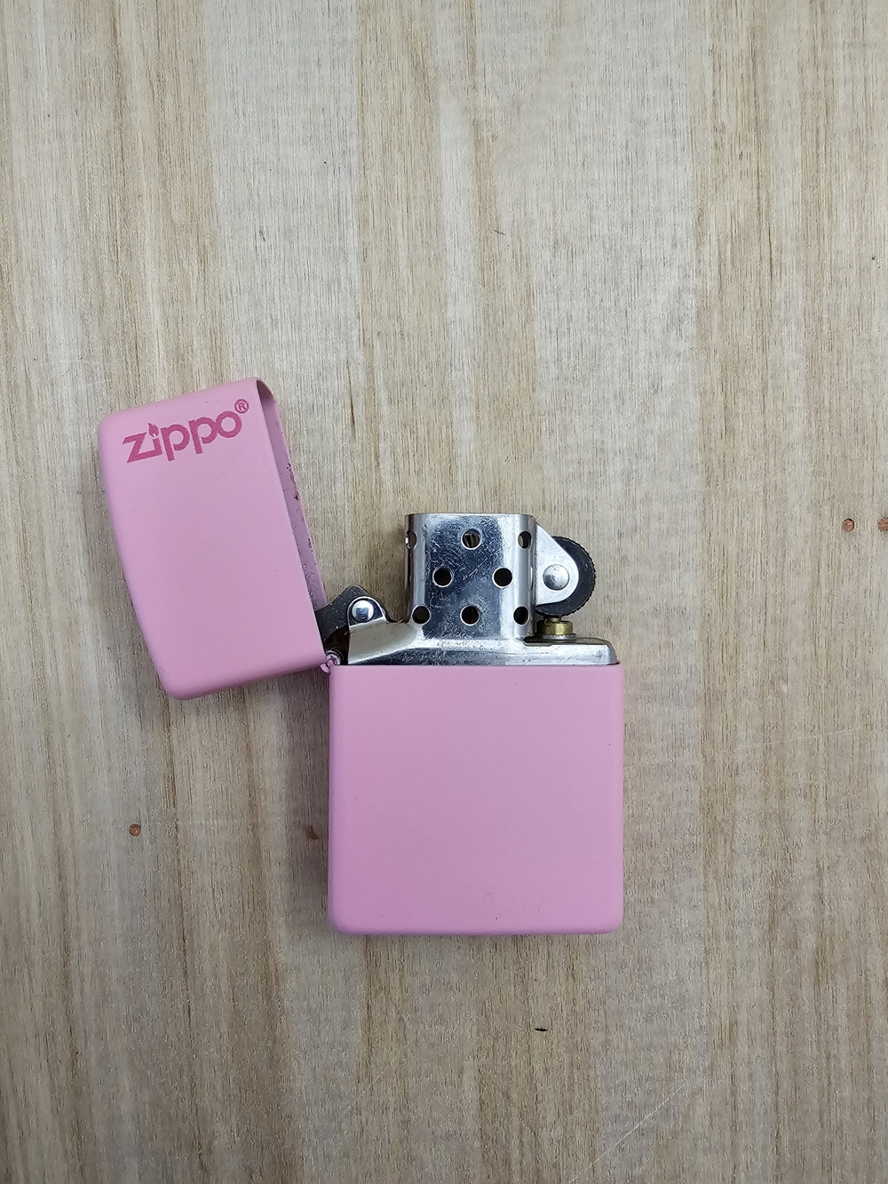 Zippo Pink Classic Windproof Lighter